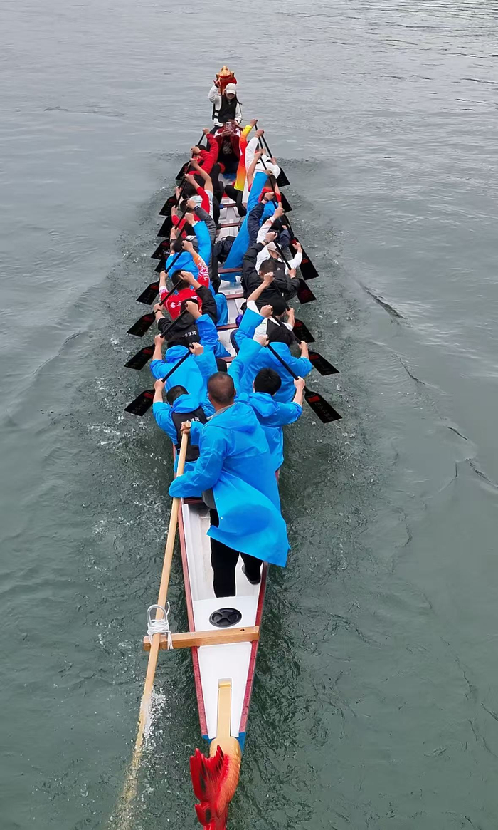 开云体育官网-衡阳一女村干部加入“龙超”队担任鼓手：想当好定海神针，用行动证明女子能顶半边天|龙舟|衡阳市|湖南省|洣河村|霞流镇_新浪体育_新浪新闻